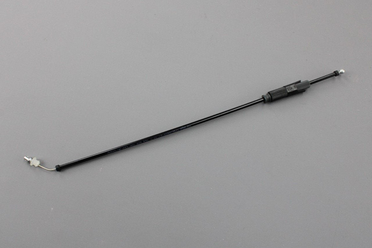 Audi A8 S8 D3 2004-2010 bonnet release cable (left) 4E0823531A, view 1