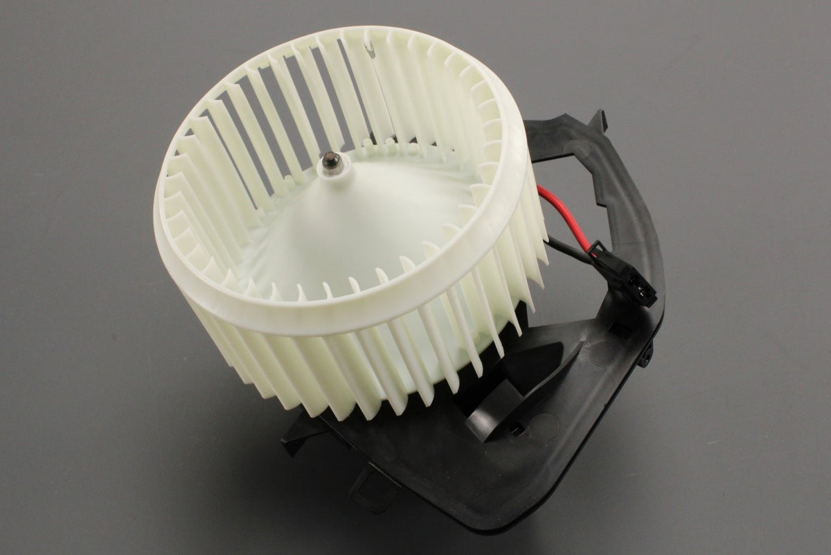 VW Transporter T5.1 2016-20 RHD heater blower fan motor 7E6820021B, view 1