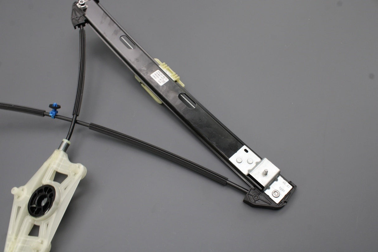 SEAT CUPRA Leon 2020-on front window regulator (right) 5FA837462D