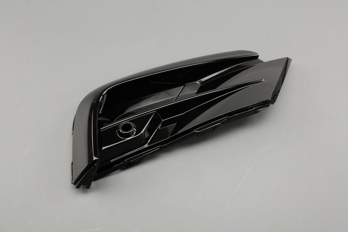 VW Tiguan R-Line 2022-24 bumper vent grille (front right) 5NA853666D 041