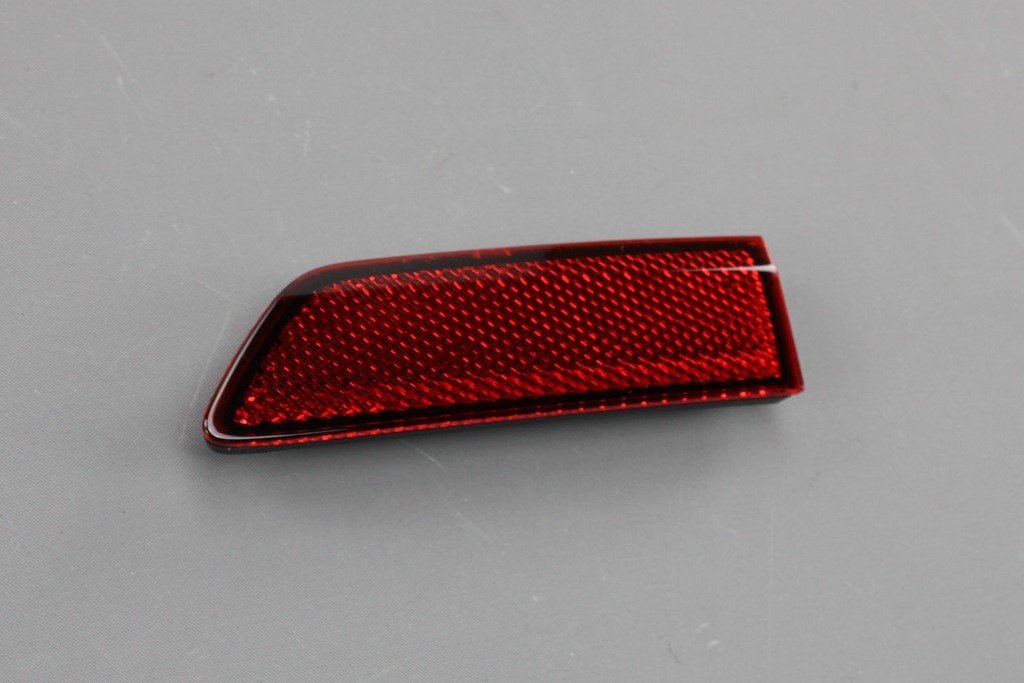 Audi A6 S-Line 2019-on bumper reflector lens (right, inner) 4K0945104D