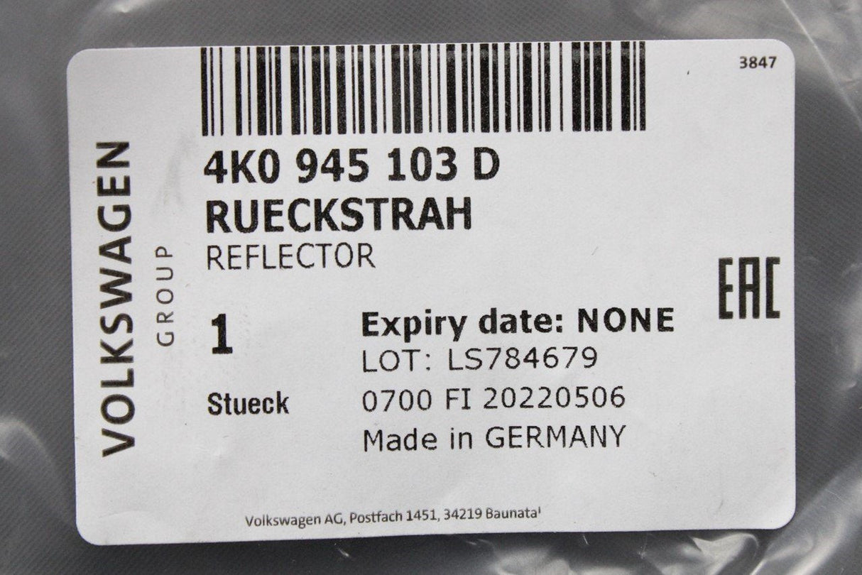 Audi A6 C8 2019-on rear bumper reflector lens (left, inner) 4K0945103D