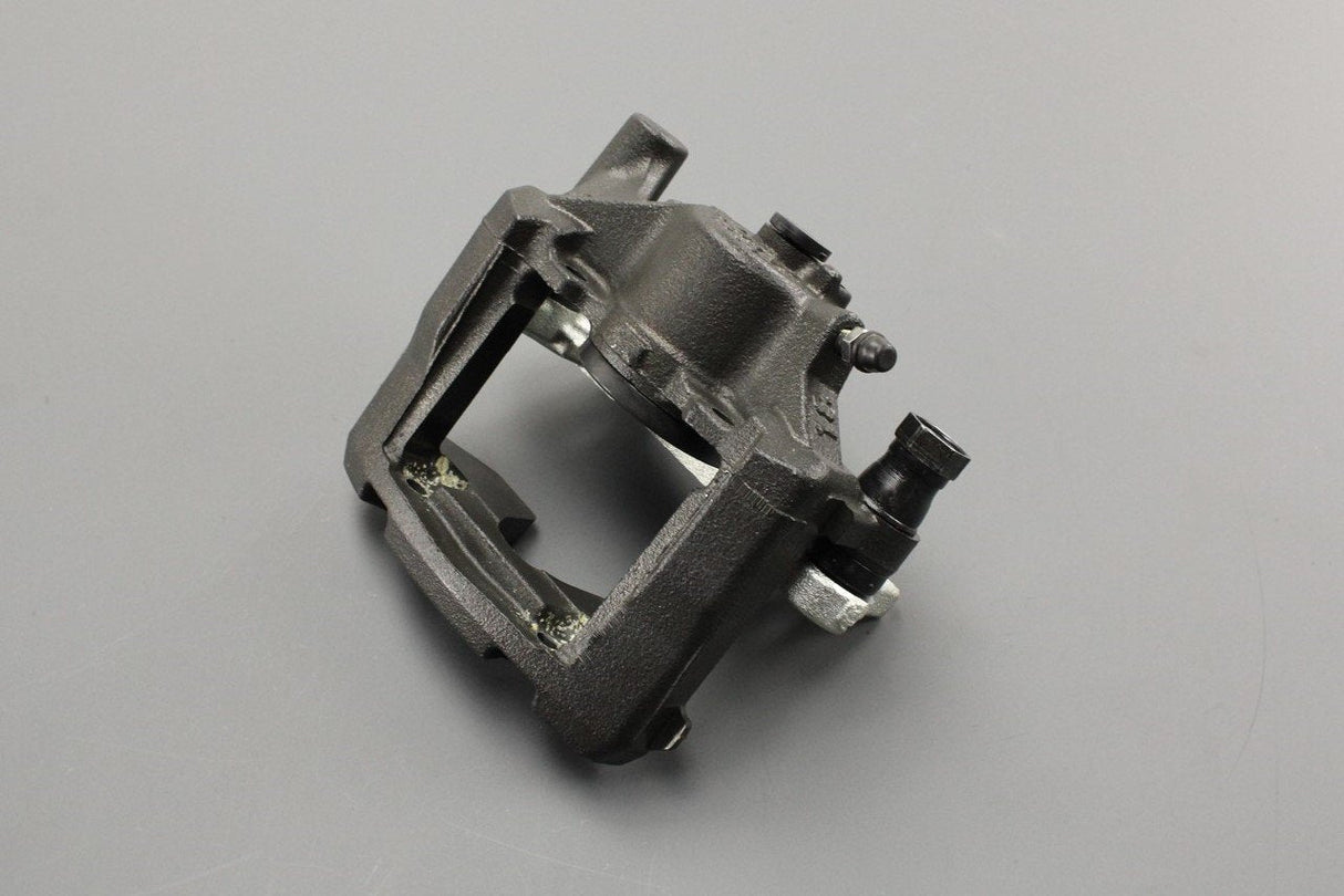 Lexus GS IS 2005-2015 brake caliper (rear right) 47830-22221-84