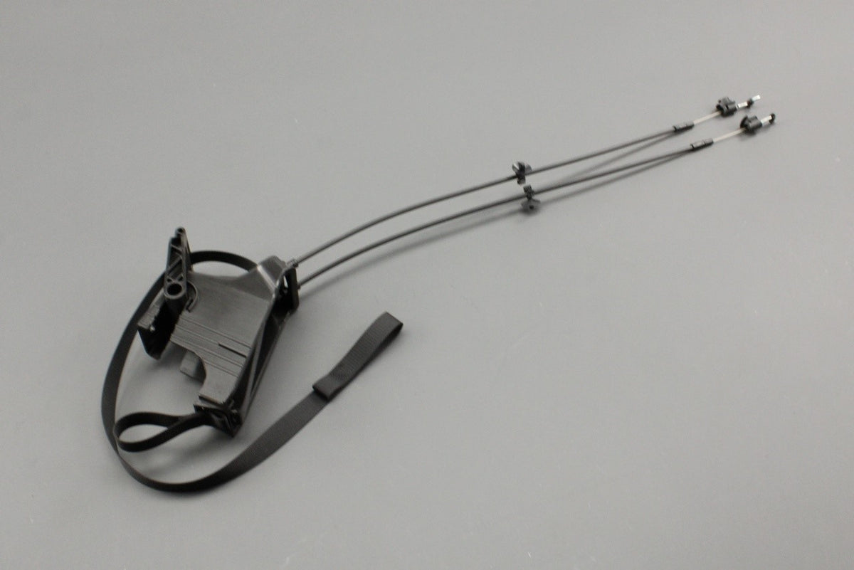 VW T5 T6 Transporter Kombi rear backrest release mechanism 7H0886639, view 1