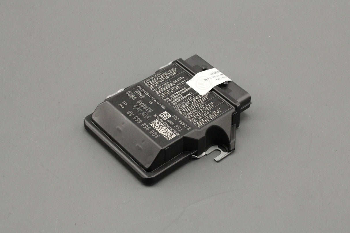 Skoda Octavia 14-17 SEAT Leon 13-20 airbag control unit 3Q0959655AS Z00