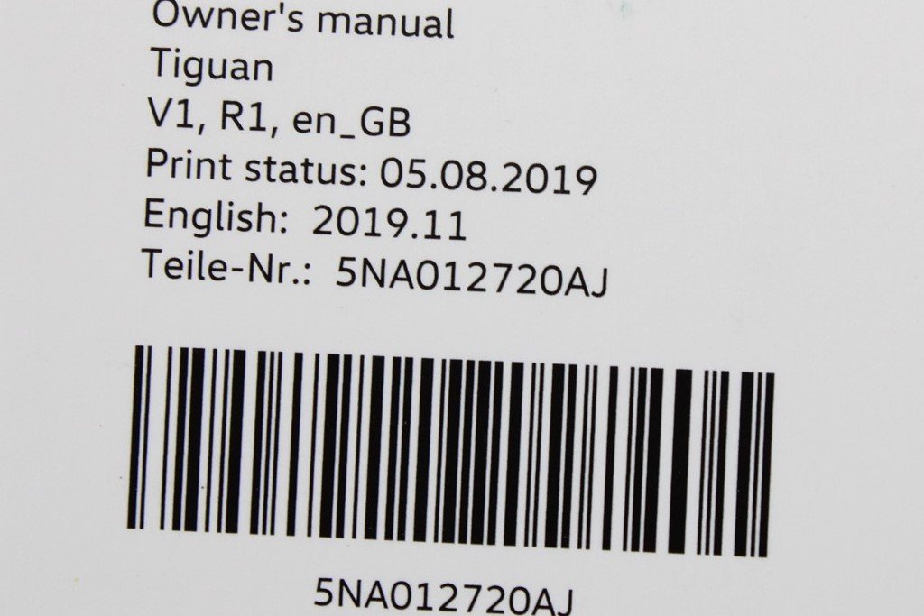 VW Tiguan 19-20 Owners manual edition 11.2019 (48/19-24/20) 5NA012720AJ