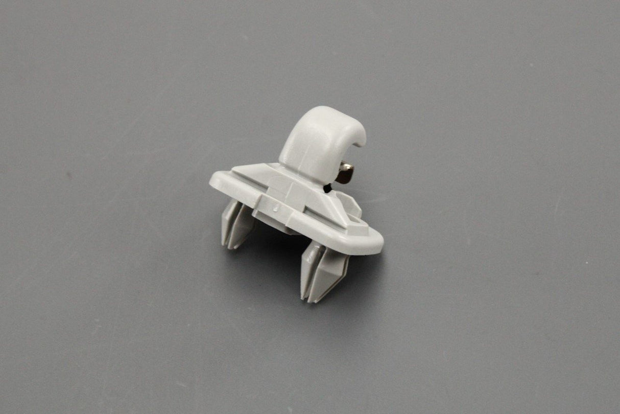Audi A3 A4 Q3 Q5 RSQ3 2013-on sun visor retaining clip 8W0857562A EP5