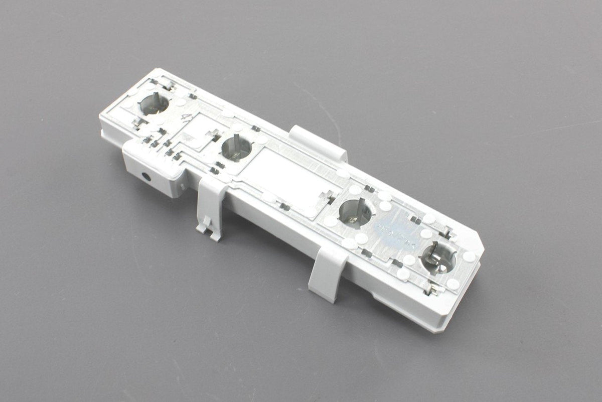 Skoda Octavia saloon 1Z 2004-13 rear bulb holder (left) 1Z5945257A, view 1