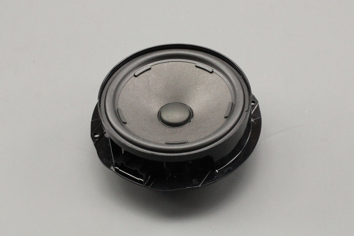 VW ID.3 20-on CUPRA Born 22-on door bass speaker (front) 10A035453