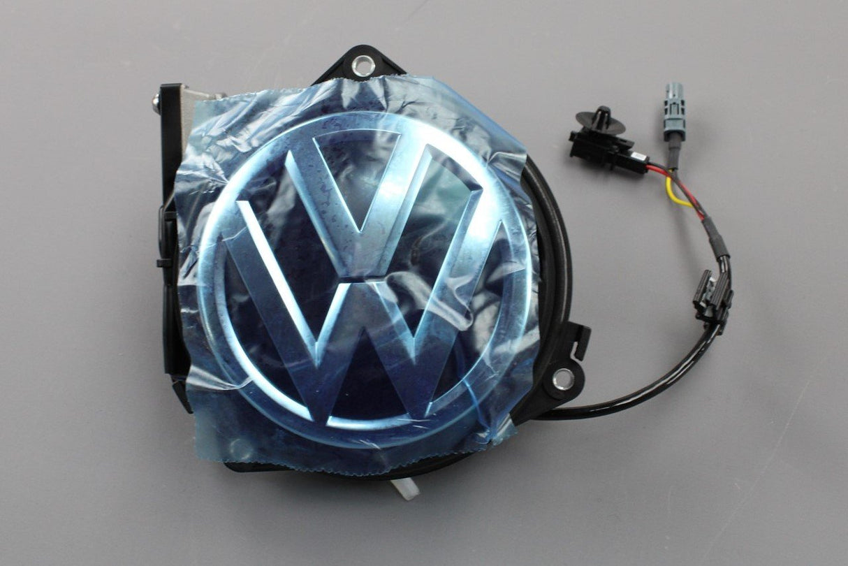 VW CC 2012-17 Boot lid handle with reversing camera 3C8827469DFXC