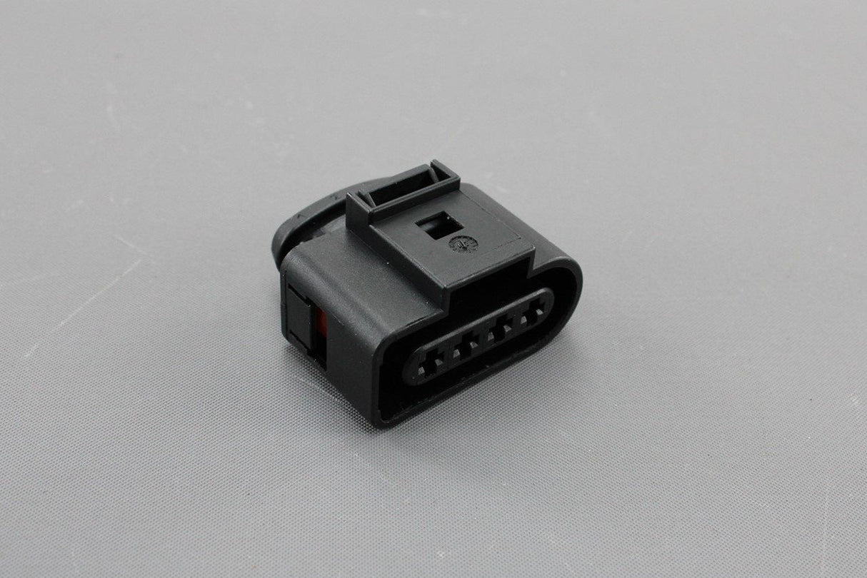 VW Audi Skoda SEAT 4 pin connector housing plug 1J0973724