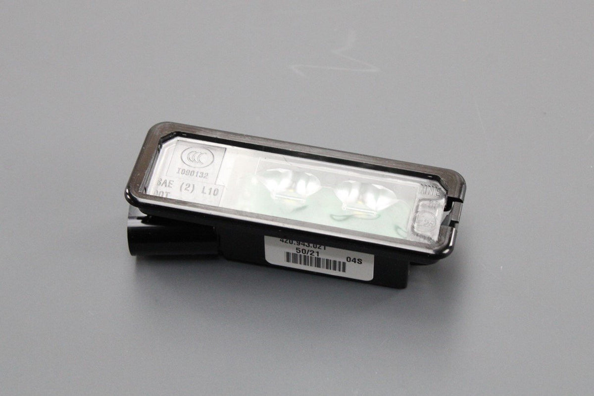 Audi R8 2007-on number plate light (rear) 420943021, view 1