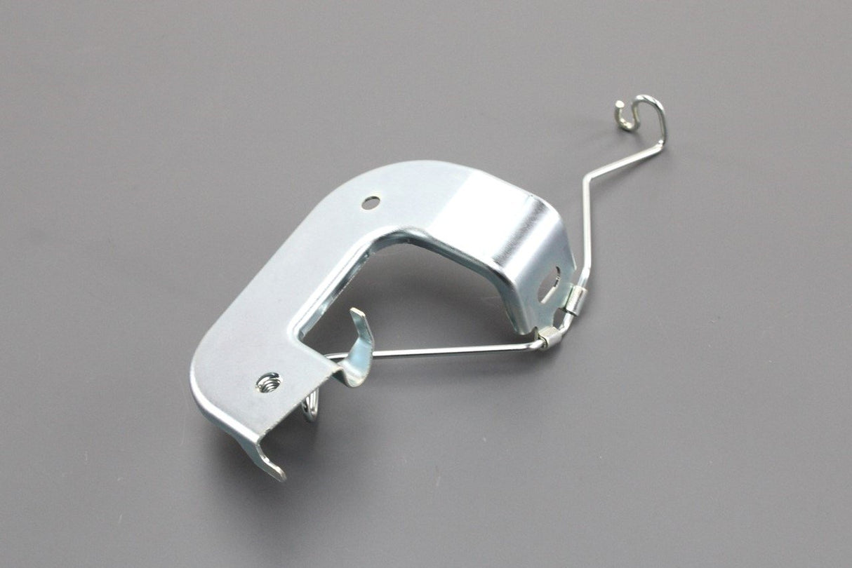 Toyota bracket 82715-47390