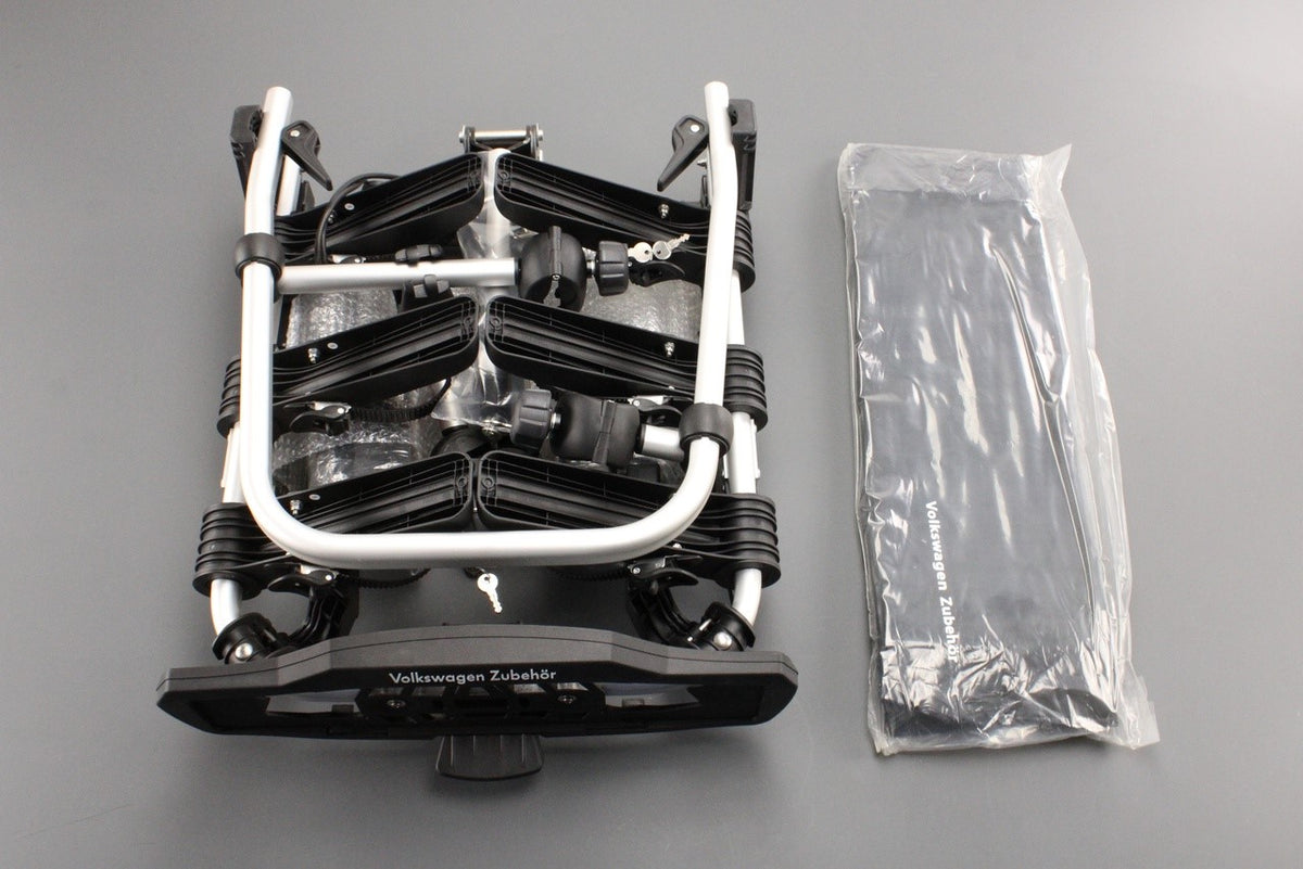 VW RHD tow-bar mounted bike carrier (3 bicycles) 3C2071105A, view 1