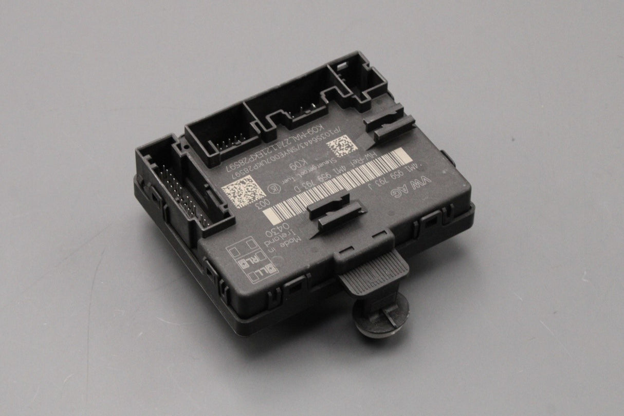 VW Touareg Audi A6 A8 Q5 Q8 18-on door control unit (drivers) 4M1959793J