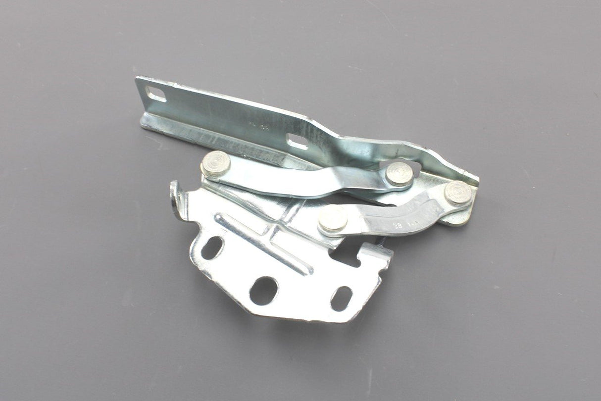 VW Passat B7 2011-15 bonnet hinge (right) 3AA823302