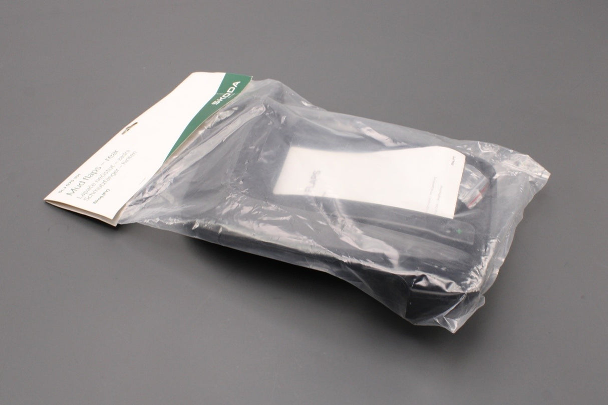 Skoda Elroq 2025-on mud flaps (rear) 5LJ075101