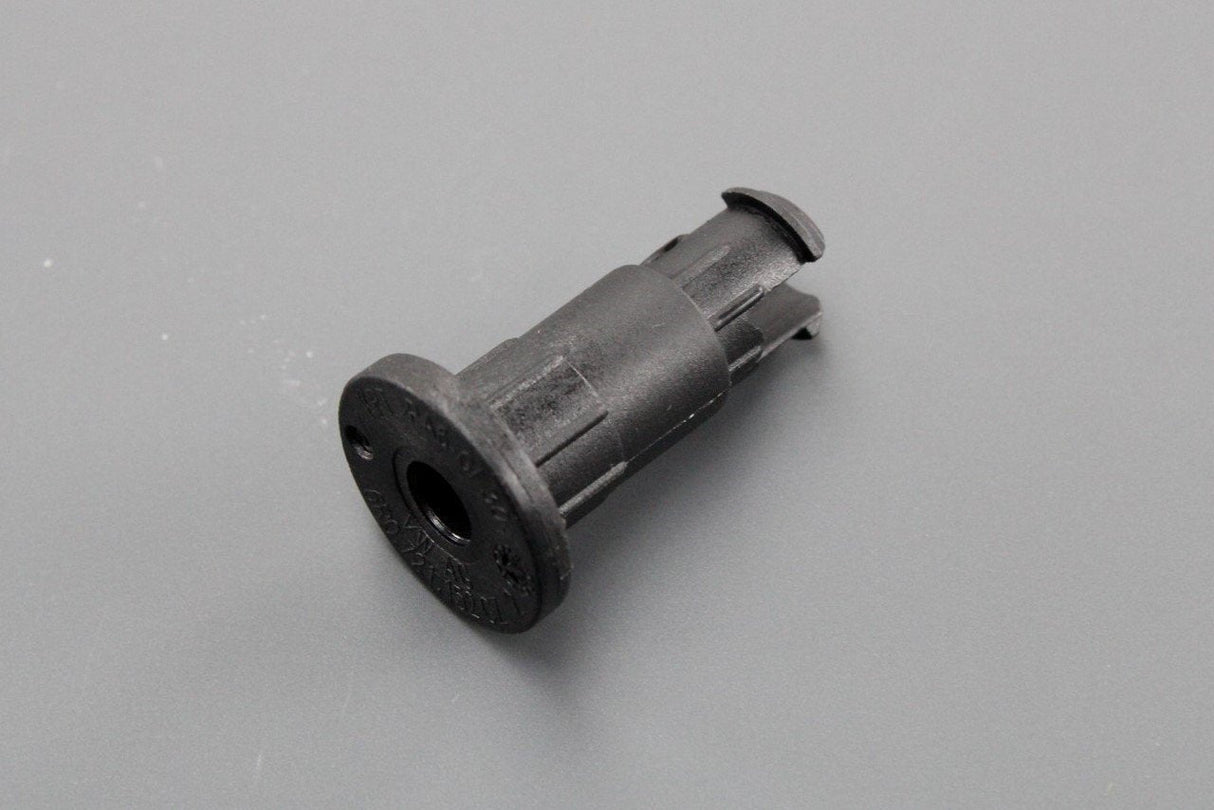 VW Polo Audi A1 Skoda Fabia SEAT clutch pedal mounting pin 6R0721152