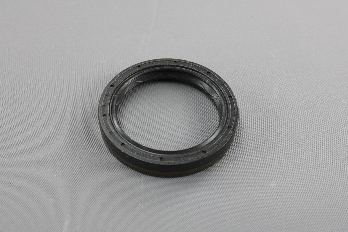 VW Audi Skoda SEAT manual gearbox shaft oil seal 40x52x8 0CF409189C, view 1