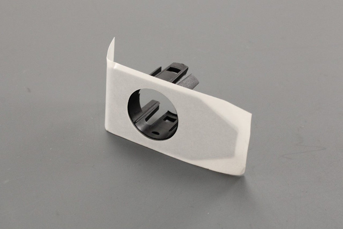 SEAT Arona 18-on parking sensor bracket (front centre right) 6F9919487A, view 1