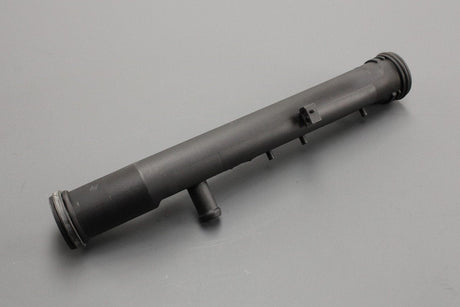 VW Caddy Golf MK5 Skoda Fabia SEAT Ibiza 02-15 coolant pipe 032121065G