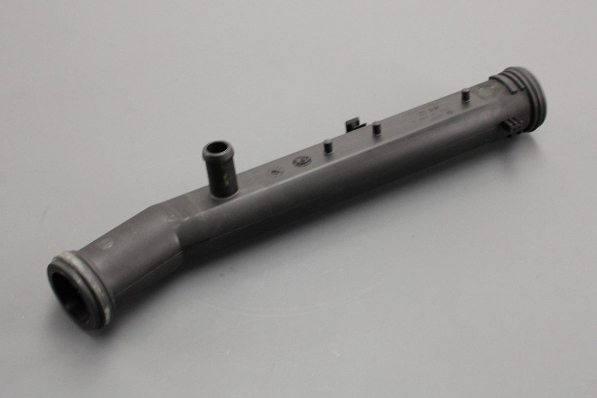 VW Caddy Golf MK5 Skoda Fabia SEAT Ibiza 02-15 coolant pipe 032121065G