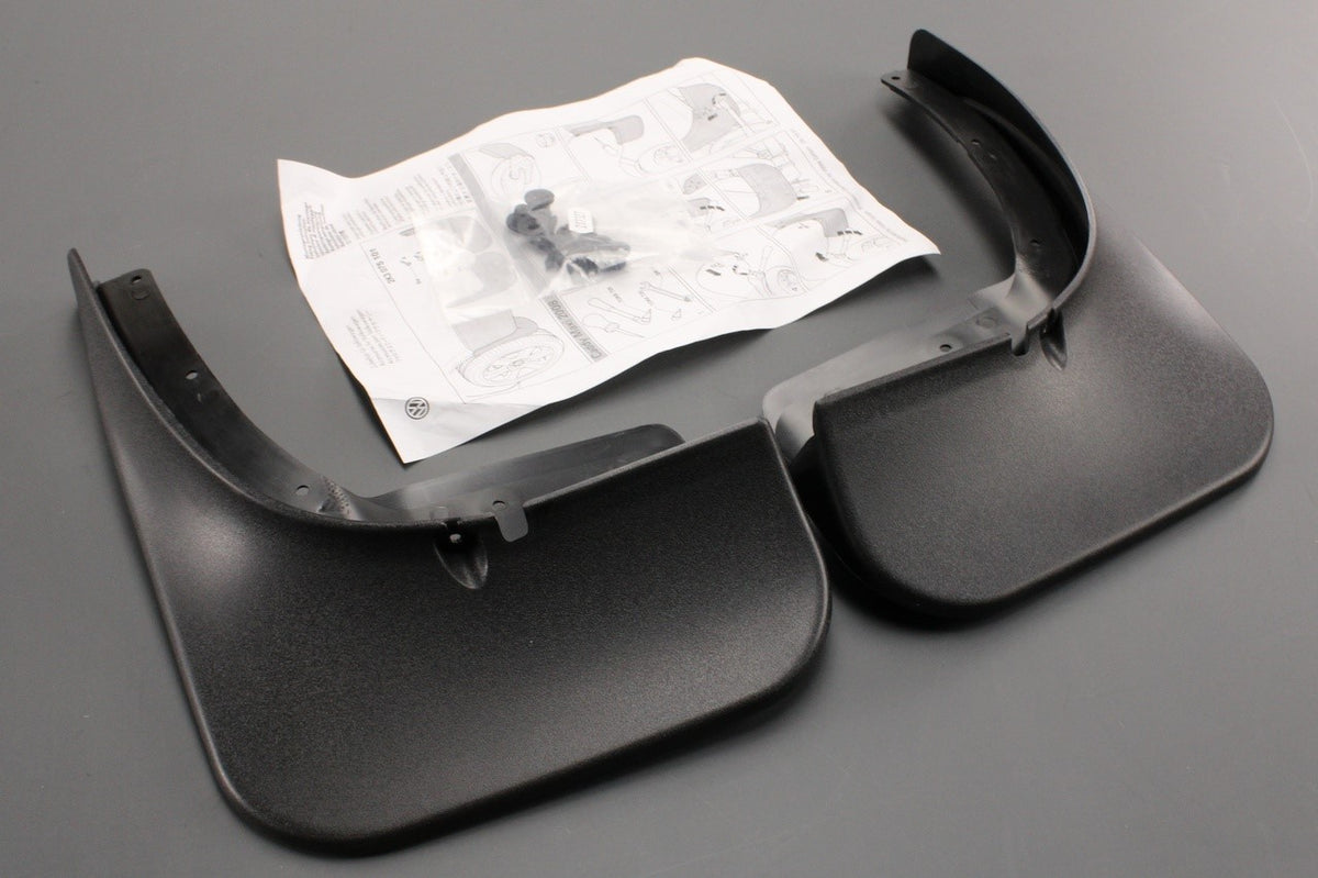 VW Caddy Maxi 2008-10 mud flaps (rear) 2K3075101, view 1