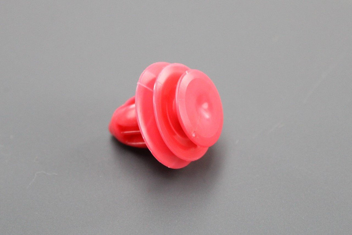 Honda red trim clip (x1) 91560-SAA-003