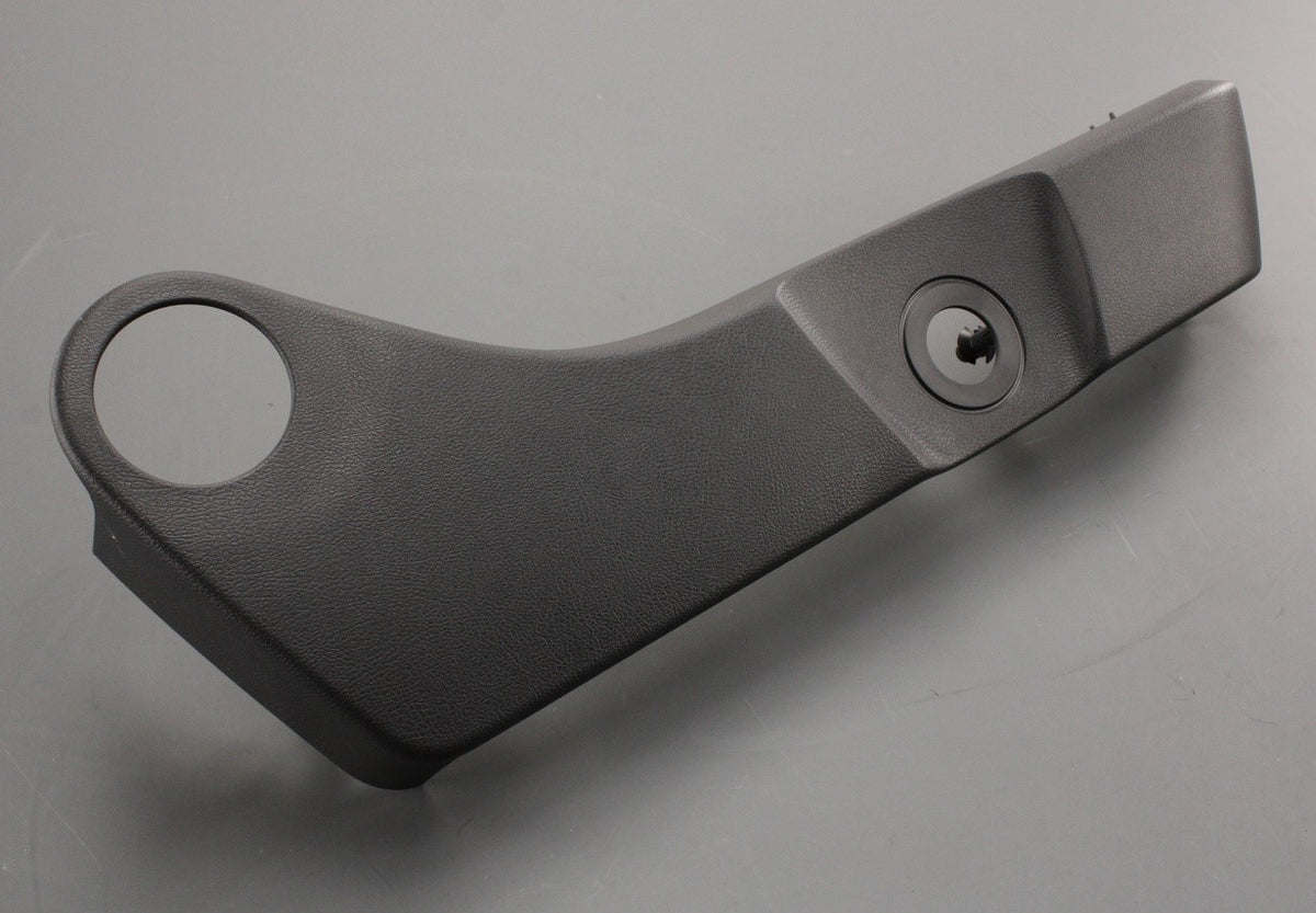 VW Transporter Cali T5 T5.1 T6 T6.1 swivel seat frame trim 7E7881318 82V, view 1