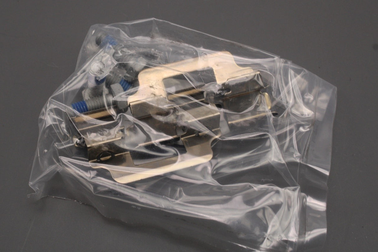 BMW i8 2013-2020 Z4 E89 X3 F25 X4 F26 brake pads kit (rear) 34216796741