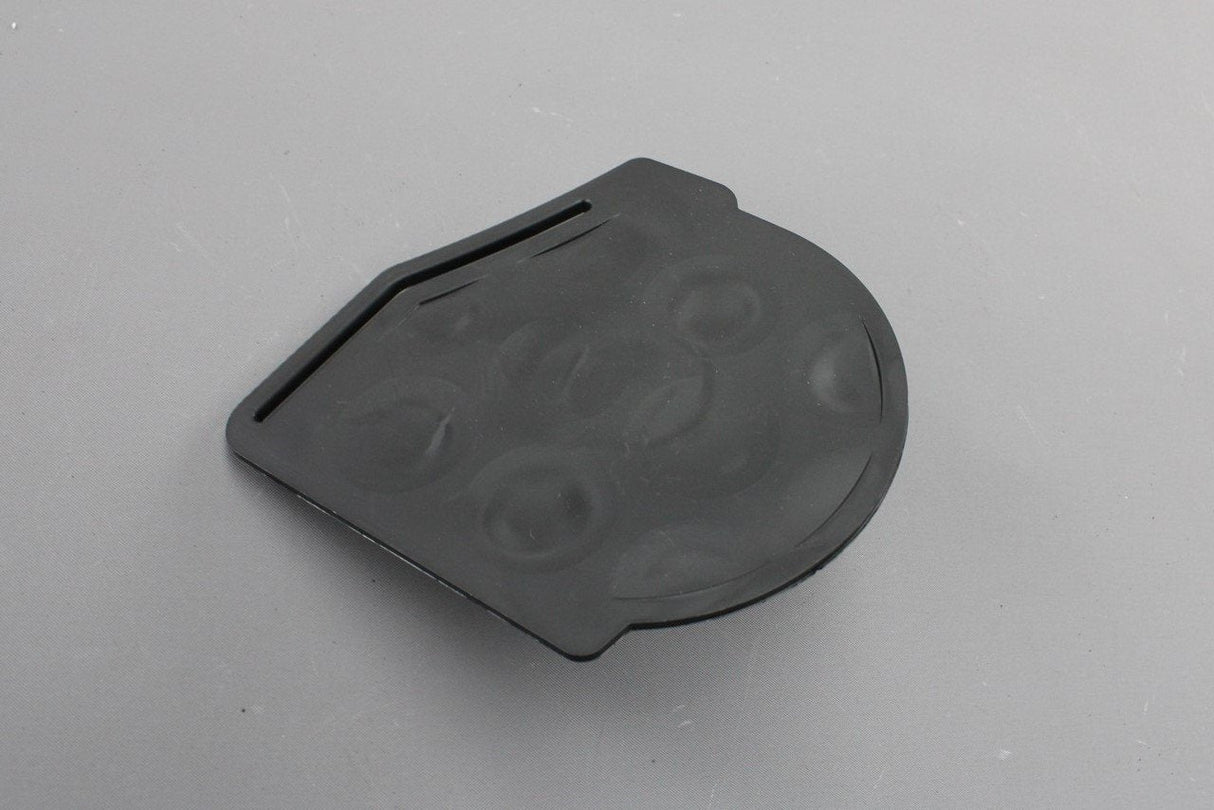 VW MK4 MK5 Passat Audi Skoda SEAT undertray cover bung (left) 1K0825961B