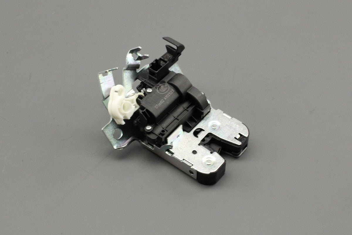 Audi A3 A4 S4 RS4 Avant e-tron Q2 Q3 Q5 boot lid lock 8W9827505C, view 1