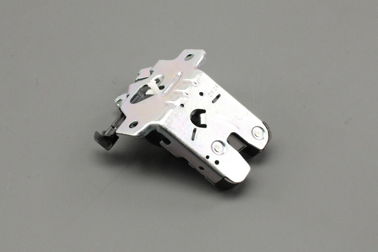 Audi A3 A4 S4 RS4 Avant e-tron Q2 Q3 Q5 boot lid lock 8W9827505C