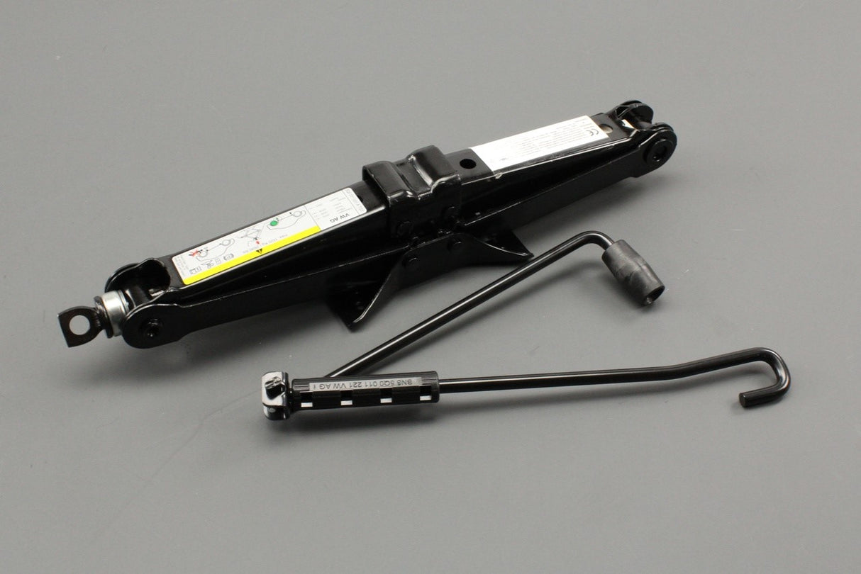 VW Arteon Passat Touran Skoda Superb spare wheel toolkit jack 3Q0011031A