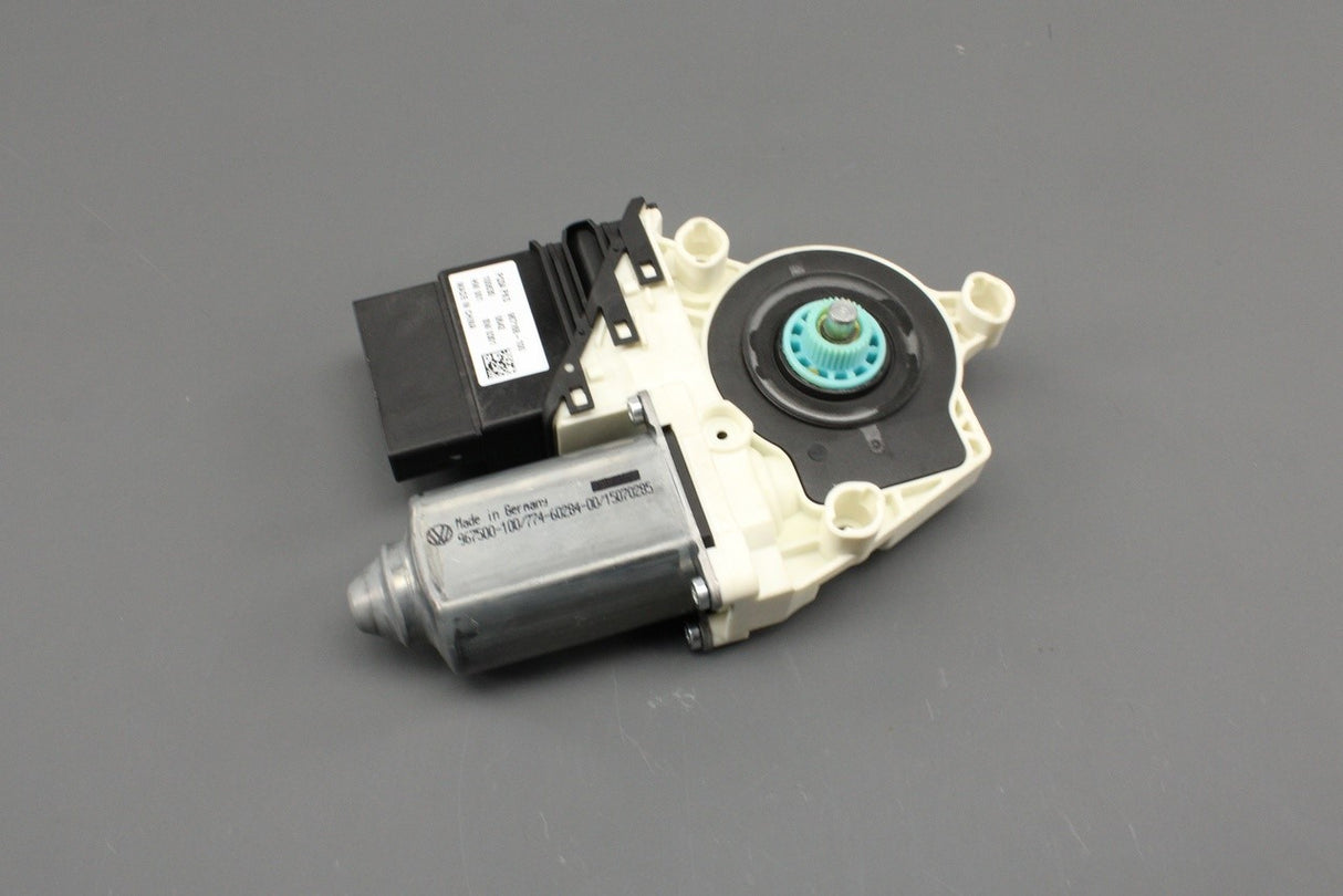VW Beetle 2006-2010 RHD front window motor (right) 1C1959801D MX1