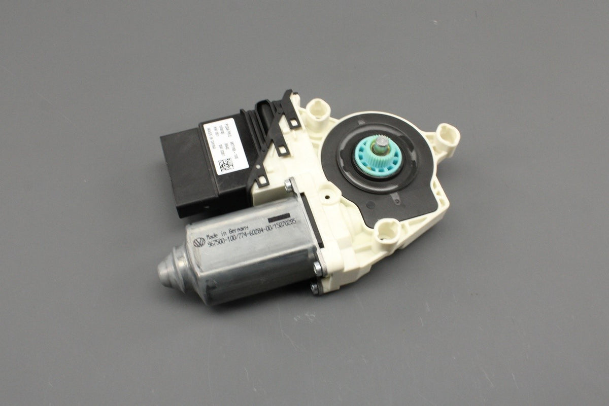 VW Beetle 2006-2010 RHD front window motor (right) 1C1959801D MX1, view 1