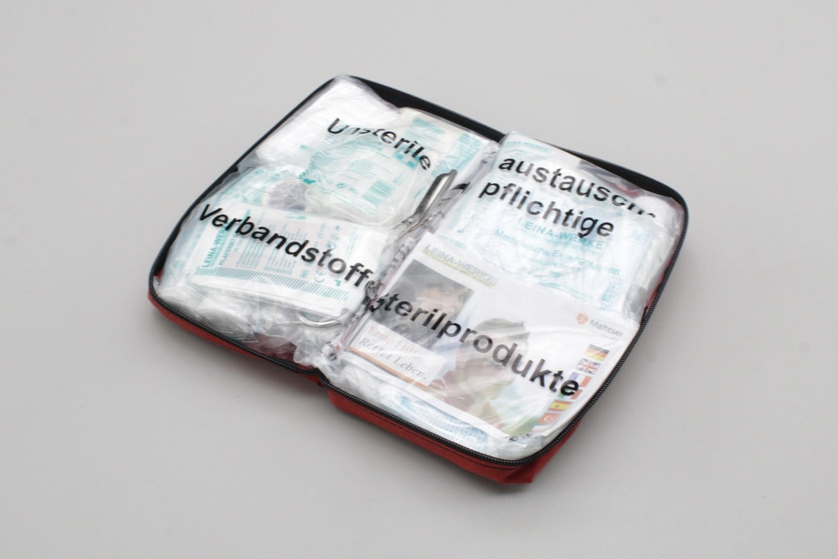 Audi first aid kit 4L0093108D