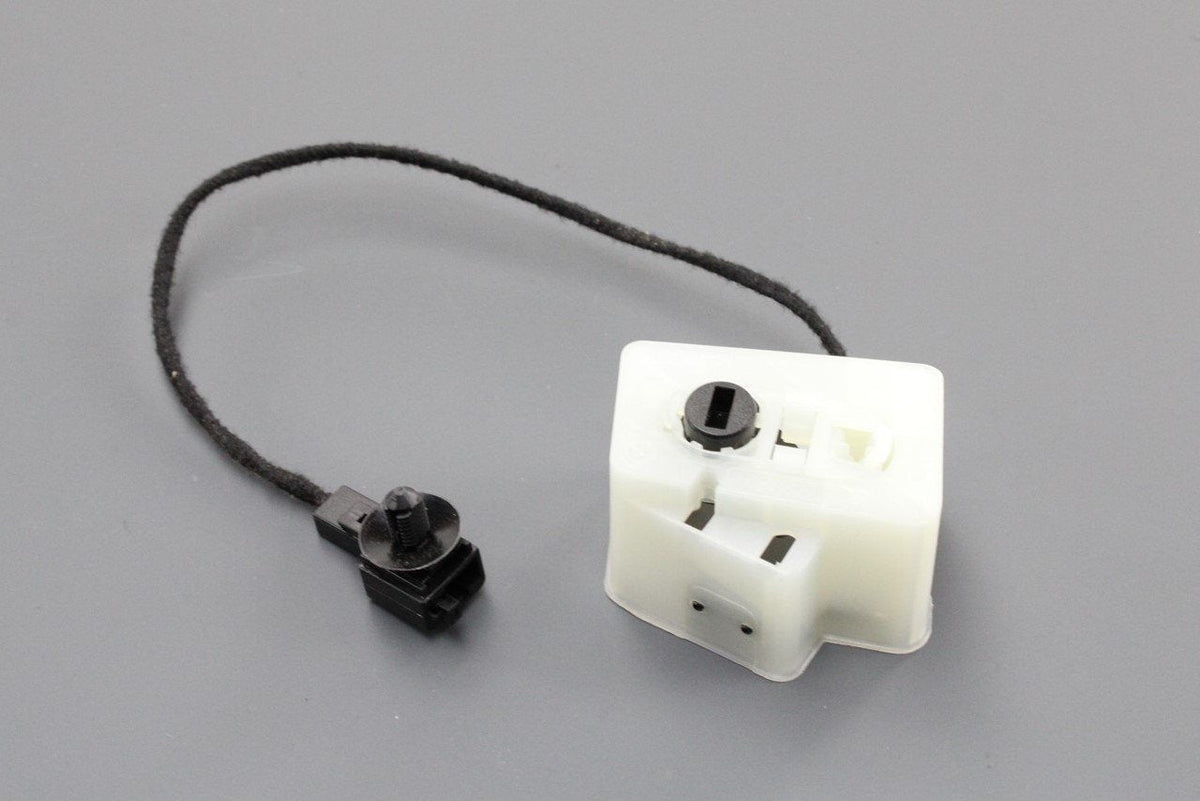 VW Transporter T5.1 T6 tailgate boot lid actuator (rear) 7E5827611A, view 1