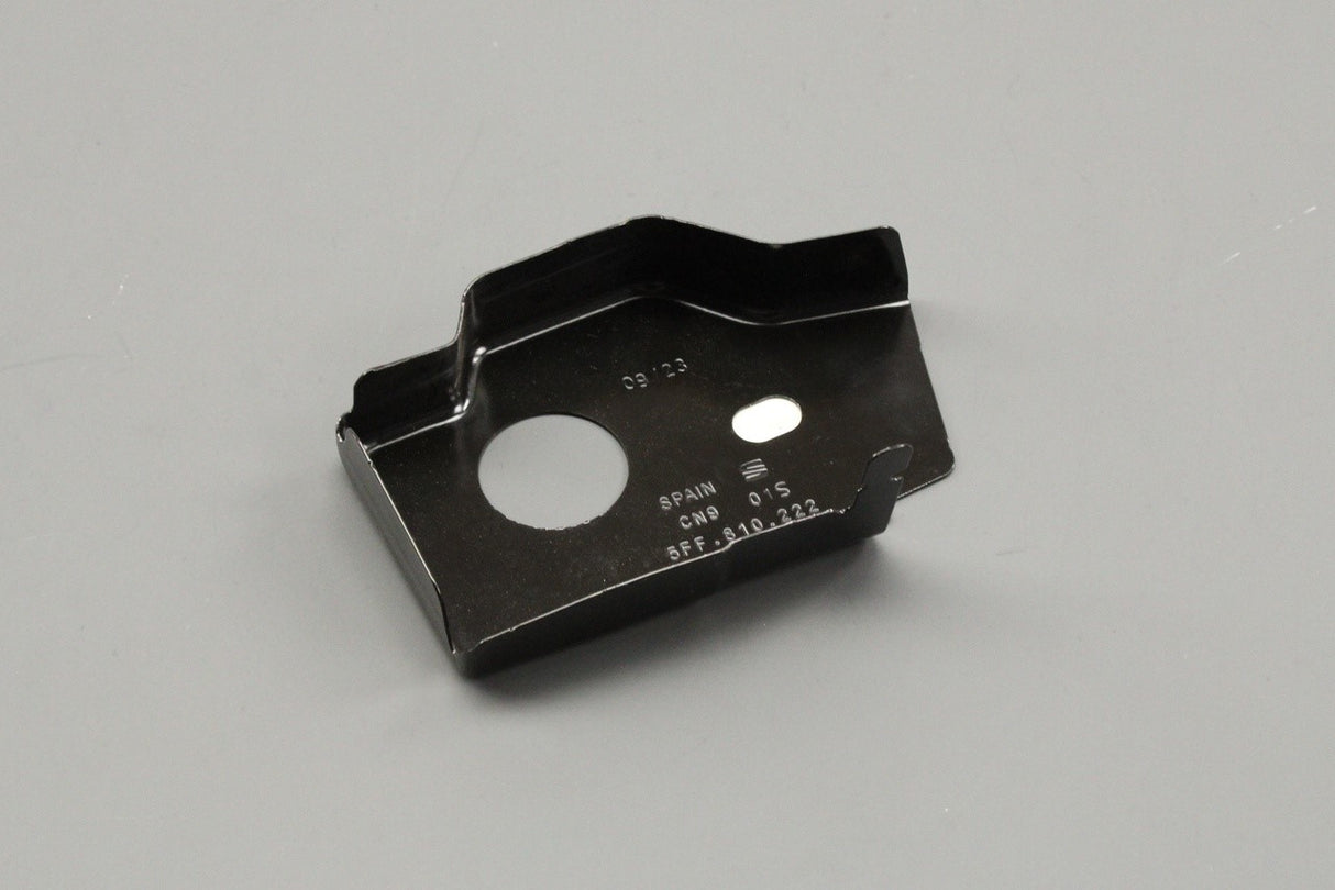 CUPRA Formentor 2021-on front sill end plate (right) 5FF810222