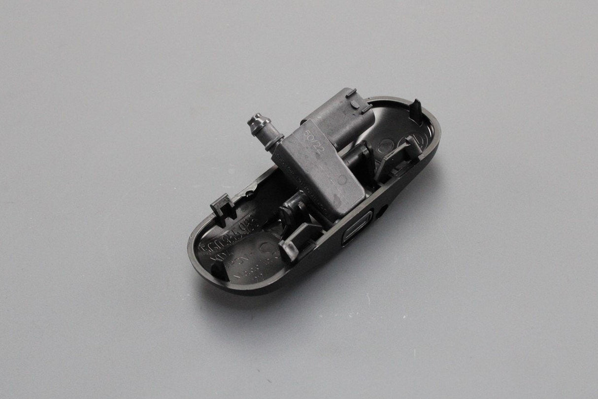 VW Audi Skoda SEAT heated washer jet nozzle 5G0955986 9B9