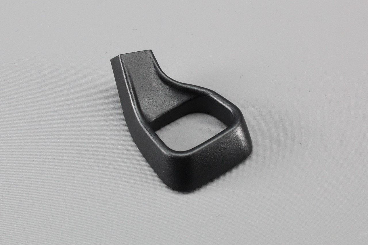 Audi A3 S3 RS3 8P TT TTRS R8 right front seat slide handle