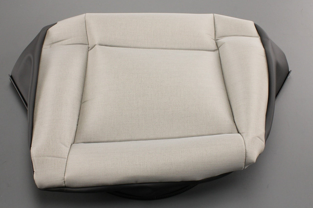 VW Transporter T5 T5.1 T6 swivel seat base cover 7E0881405DB HVT, view 1