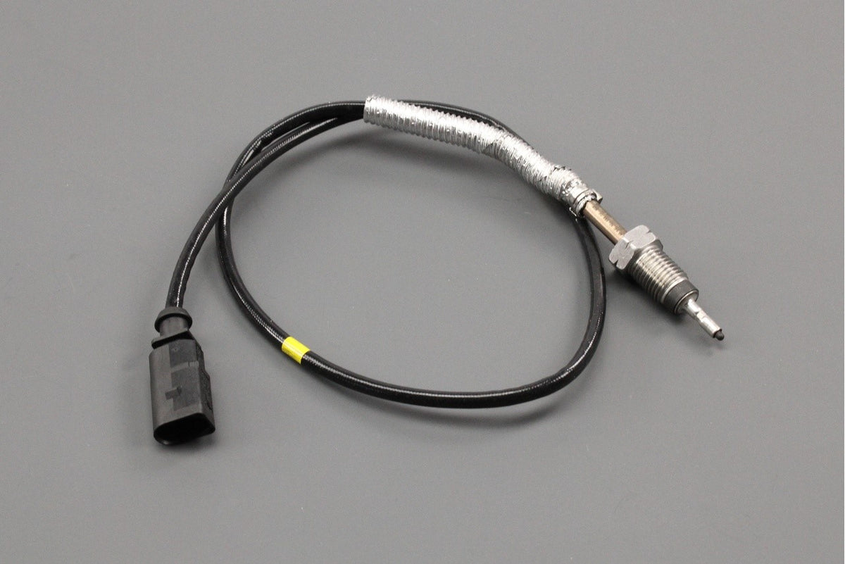 VW Transporter T6 2016-2020 exhaust temperature sensor 04L906088DF, view 1
