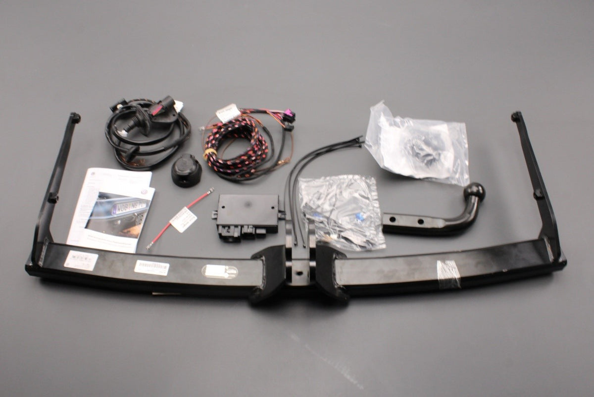 VW Golf Estate MK7 MK7.5 2014-20 retro-fit tow bar kit 5G9092103D, view 1