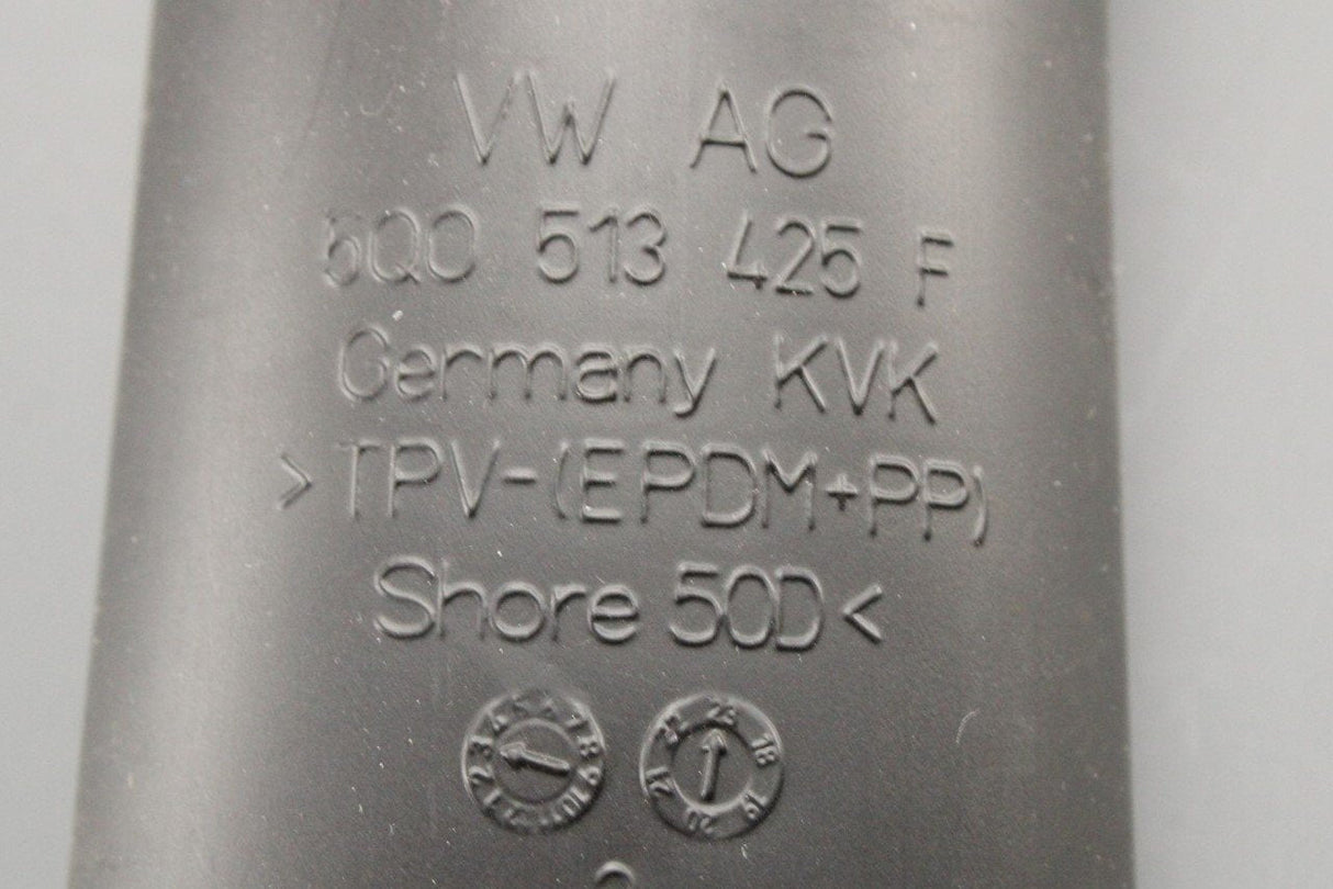 VW Golf MK7 MK8 Audi Skoda SEAT shock absorber cover (rear) 5Q0513425F