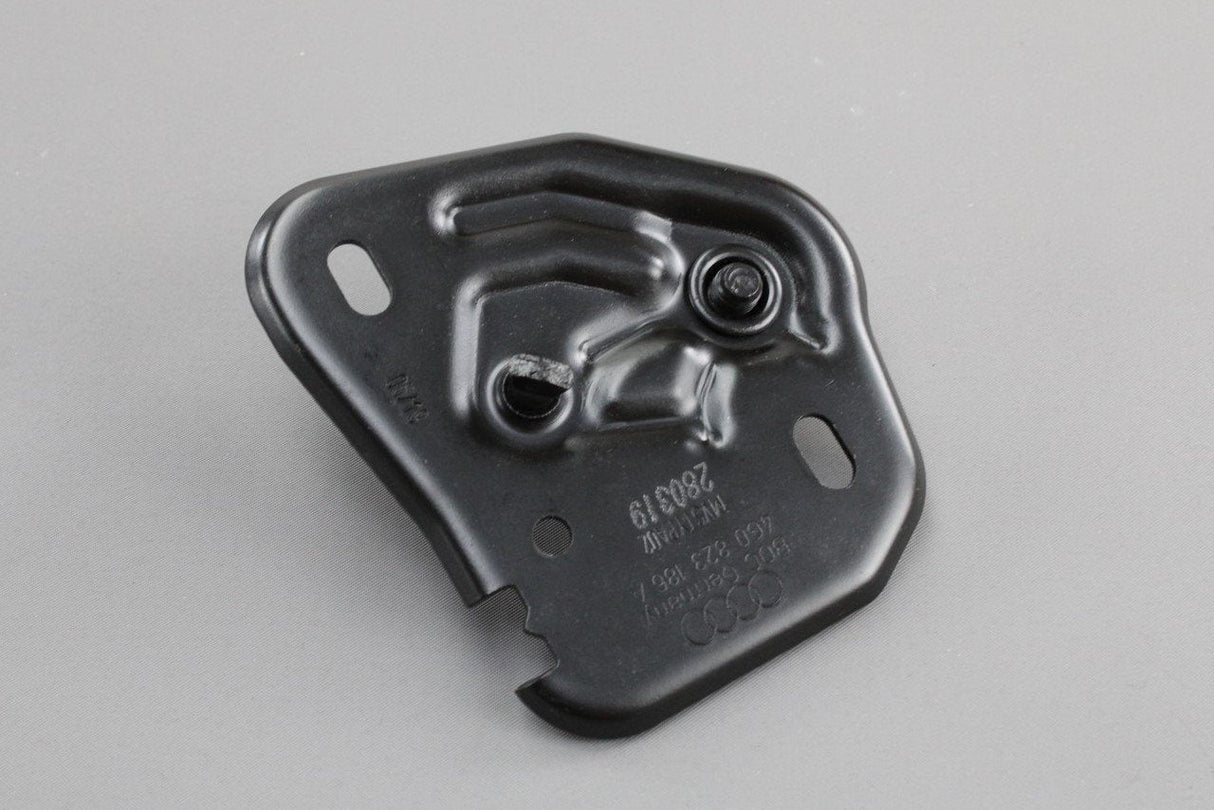 Audi A1 A6 A7 Q3 RS7 Bonnet lock striker hook left right 4G0823186A