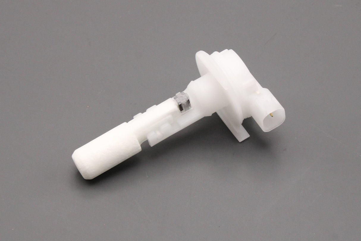 Range Rover 13-22 Discovery 5 2017-on screen wash level sensor LR110605