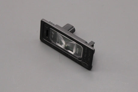 Range Rover Discovery Sport 2015-on number plate light LR087728