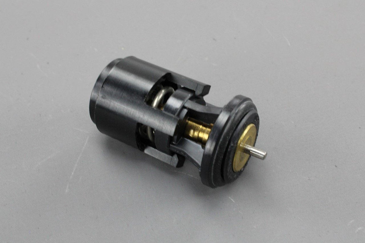 VW Golf MK3 MK4 MK5 MK6 petrol engine coolant thermostat 032121110B, view 1