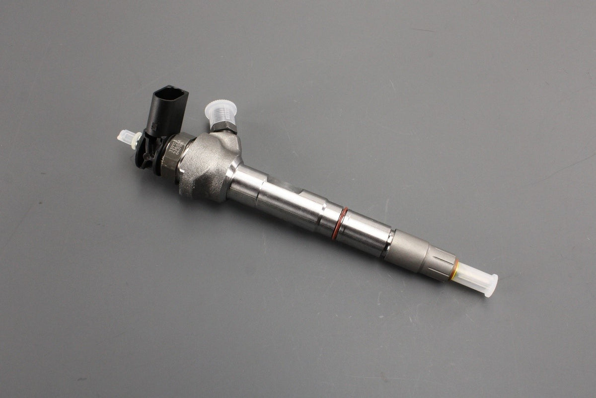 VW Transporter T6.1 Crafter 2.0 TDI diesel fuel injector 03N130277L, view 1